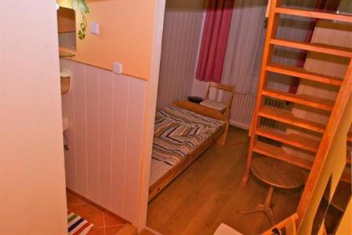 фото отеля Red Bus Hostel