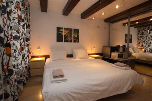 фото отеля Alexander Guestrooms