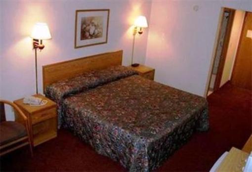 фото отеля Travelodge Sturtevant Racine