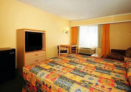 фото отеля Rodeway Inn Azusa