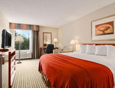фото отеля Baymont Inn & Suites Cornelia