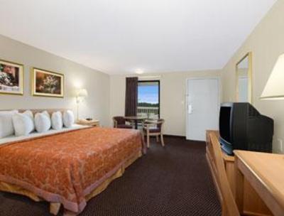 фото отеля Howard Johnson Valdosta