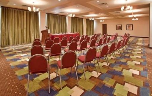 фото отеля Holiday Inn Suites Kamloops