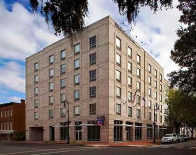 фото отеля SpringHill Suites Savannah Downtown