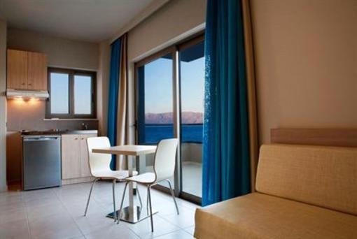 фото отеля Nautilus Bay Hotel