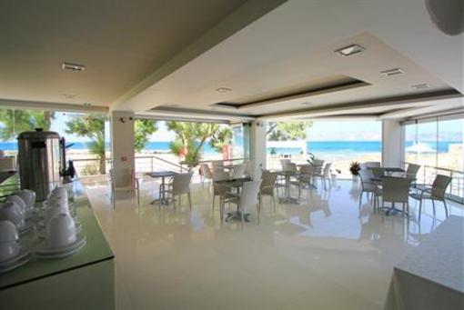 фото отеля Nautilus Bay Hotel