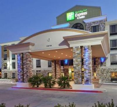 фото отеля Holiday Inn Express Hotel & Suites Desoto