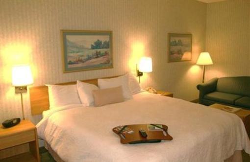 фото отеля Hampton Inn Cleveland Westlake