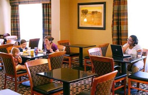 фото отеля Hampton Inn Cleveland Westlake