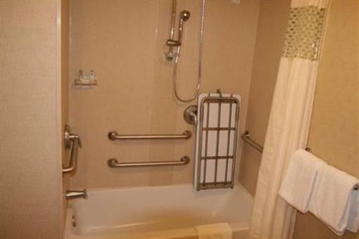 фото отеля Hampton Inn Cleveland Westlake
