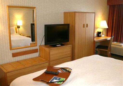 фото отеля Hampton Inn Cleveland Westlake
