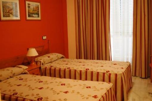 фото отеля Hotel Torre de los Guzmanes La Algaba