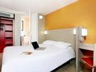фото отеля Premiere Classe Paris Ouest Pont de Suresnes