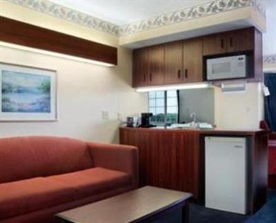 фото отеля Microtel Inn And Suites Streetsboro