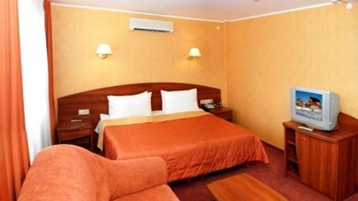 фото отеля Lovech Hotel