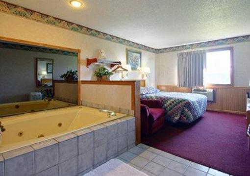 фото отеля Econo Lodge Inn & Suites Dubuque