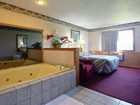 фото отеля Econo Lodge Inn & Suites Dubuque