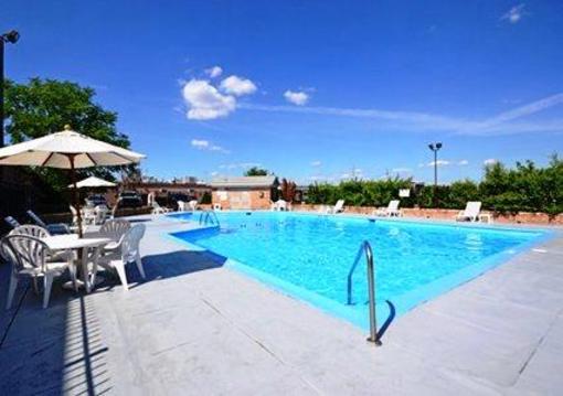 фото отеля Quality Inn Airport St. Louis