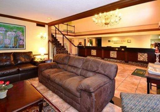 фото отеля Quality Inn Airport St. Louis
