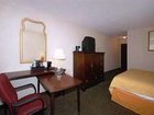 фото отеля Quality Inn Airport St. Louis