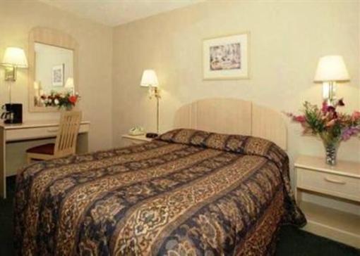 фото отеля Days Inn & Suites Glenmont