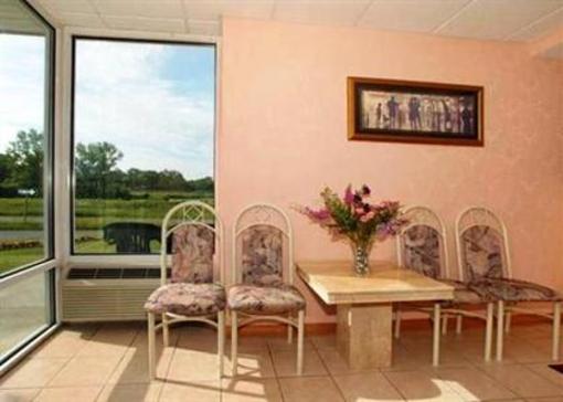 фото отеля Days Inn & Suites Glenmont