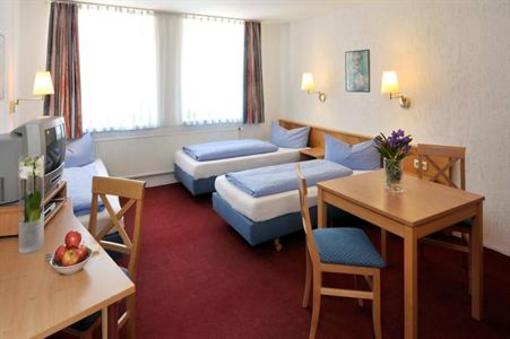 фото отеля Hotel Pension Margit Munich