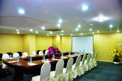 фото отеля Golden Crown Hotel Ho Chi Minh City