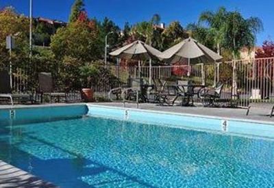 фото отеля Comfort Suites Stevenson Ranch