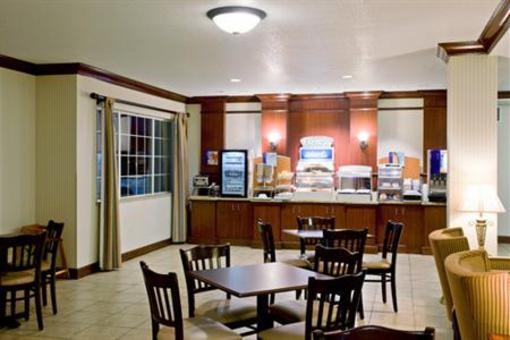 фото отеля Holiday Inn Express Hotel & Suites Jackson