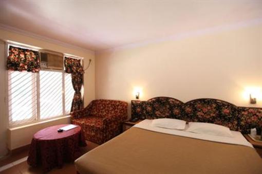 фото отеля Usha Ascot Hotel