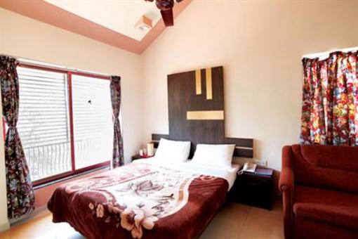 фото отеля Usha Ascot Hotel