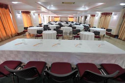 фото отеля Usha Ascot Hotel
