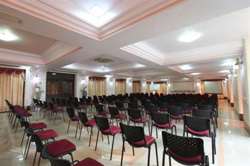 фото отеля Usha Ascot Hotel