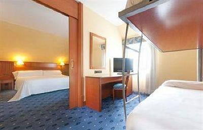 фото отеля Tryp Coruna
