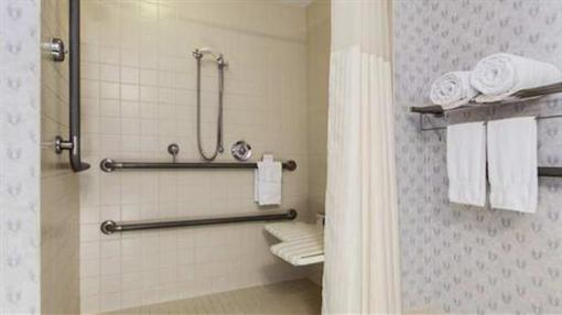 фото отеля DoubleTree Club by Hilton Hotel Boston Bayside