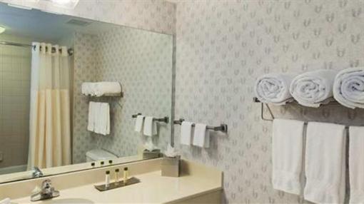фото отеля DoubleTree Club by Hilton Hotel Boston Bayside