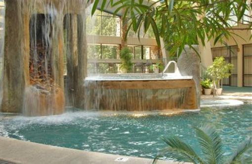 фото отеля Glenstone Lodge