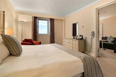 фото отеля Hilton Dartford Bridge
