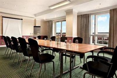 фото отеля Hilton Dartford Bridge