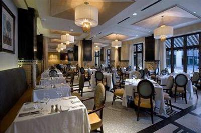 фото отеля Hilton Skirvin Hotel