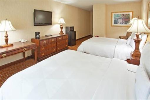 фото отеля Crowne Plaza Hotel Chicago Northbrook
