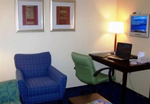 фото отеля SpringHill Suites Charlotte Mooresville