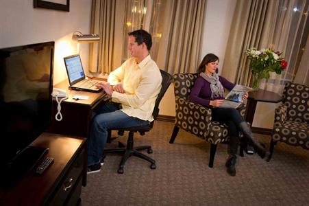 фото отеля BEST WESTERN PLUS Baker Street Inn & Convention Center