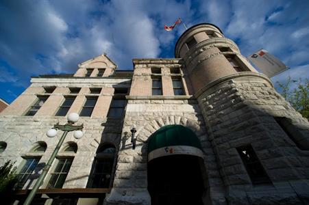 фото отеля BEST WESTERN PLUS Baker Street Inn & Convention Center
