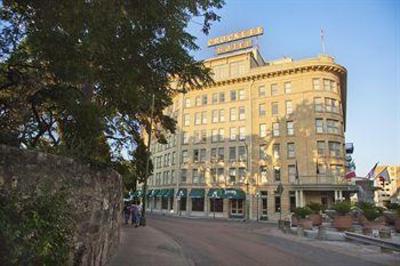 фото отеля Crockett Hotel