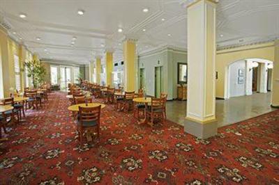 фото отеля Crockett Hotel