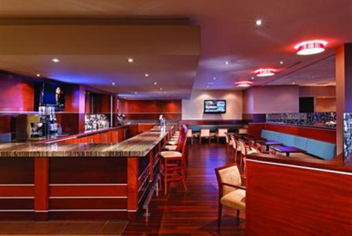 фото отеля Holiday Inn Hotel Burlington (Canada)