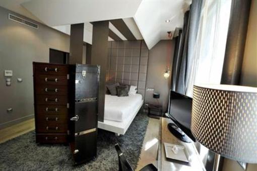 фото отеля Hotel La Tour D'Auvergne Paris
