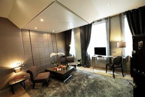 фото отеля Hotel La Tour D'Auvergne Paris